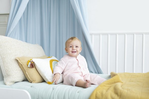 Tresse de lit bébé : sécurité et confort avec style